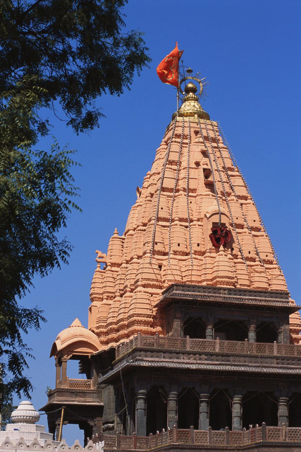 Mahakaleshwar Jyotirlinga – History, Darshan, Architecture, and Complete Travel Guide