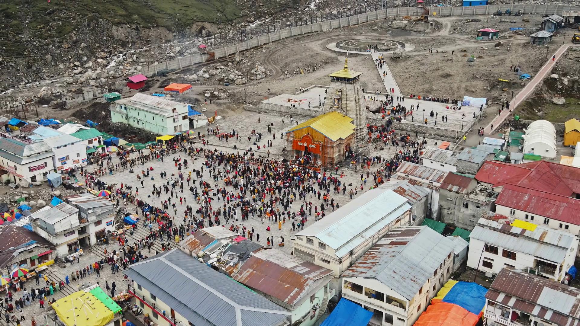 Kedarnath Temple valley surrounding view, Uttarakhand
